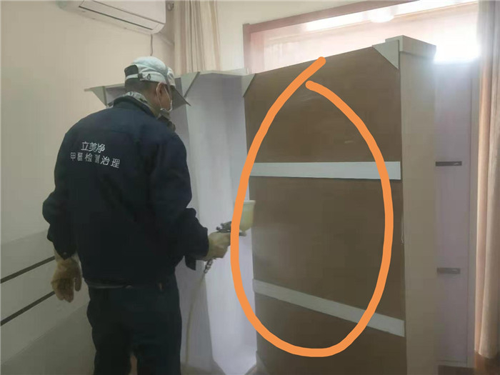 甲醛超標3倍！家里有這樣的板材家具要注意了！